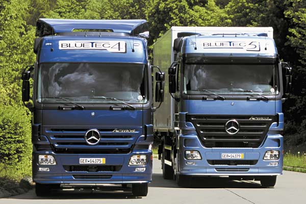 Premiere feierte die Technik in den Lkw-Flaggschiffen Actros. Bereits 9.500 EU5-Exemplare sind verkauft