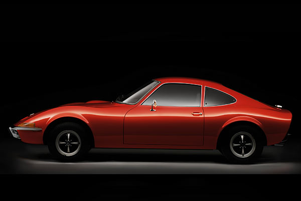 Das Auto verfgte immer ber Klappscheinwerfer