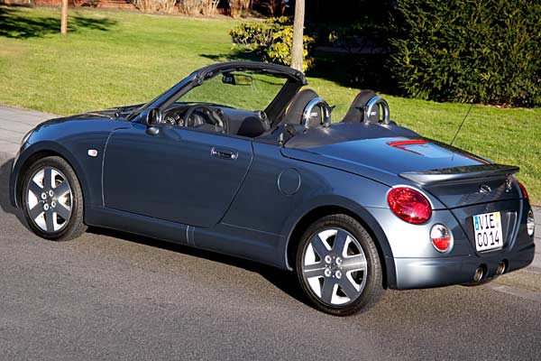 Hauptmerkmal der Modellpflege in punkto Design ist ein Heckspoiler, der die puristische Linie st�rt