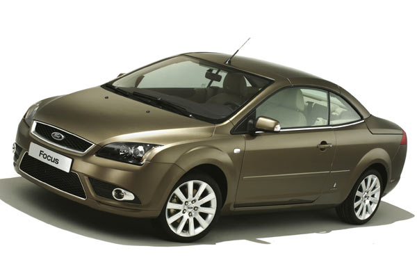 Bis zur Markteinführung muss sich Ford noch entscheiden: Spiegel- oder konventionelle Seitenblinker