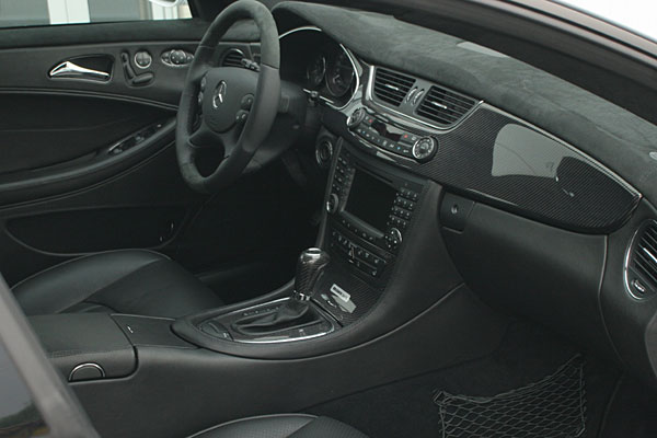 Viel Leder, viel Alcantara, viel teuer: Blick ins Rocket-Interieur