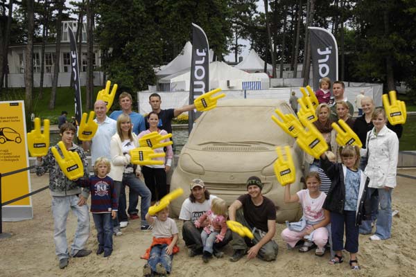 Das Werk entstand durch den Russen Pavel Zasanyok innerhalb von sechs Tagen