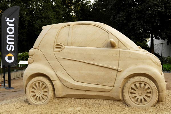 Der Türgriff sitzt nun waagerecht, die Heckschürze reicht viel weiter nach oben