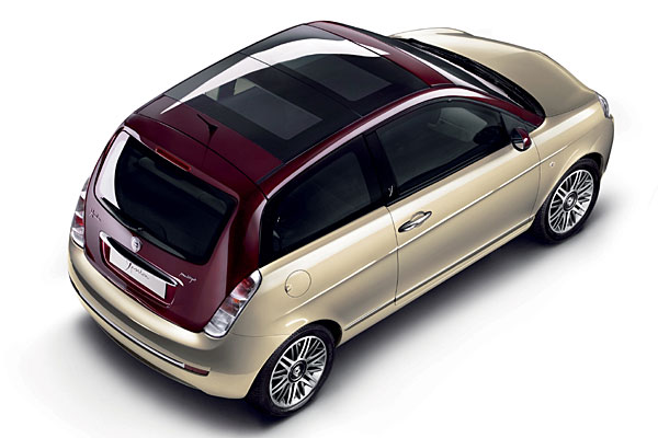 Die Möglichkeit zur Zweifarblackierung wird ausgebaut