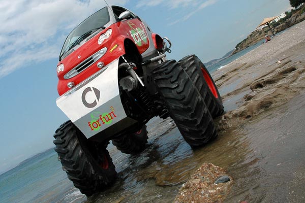 Bis zu 79 km/h sind mit 84 PS möglich, aber eigentlich zu Hause fühlt sich das Konstrukt &raquo;