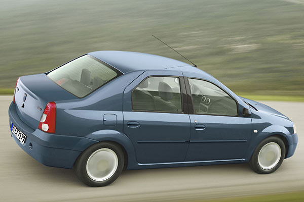 Ab dem zweithöchsten Niveau gibt es künftig einen Heckspoiler, mit dem Renault offenbar &raquo;