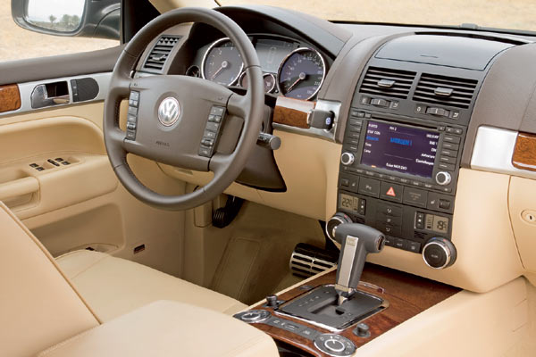 Neu sind ein besseres MFA-Display, optional die Sitzanlage vorne und eine bessere Rückbank