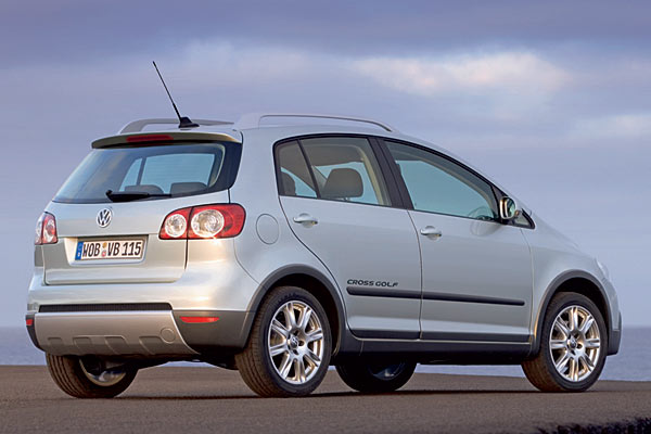 Auch am Heck gibt es einen (optischen) Unterfahrschutz und somit eine modifizierte Schürze