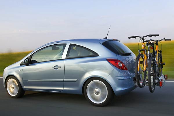 Premiere feierte Flex-Fix im neuen Opel Corsa
