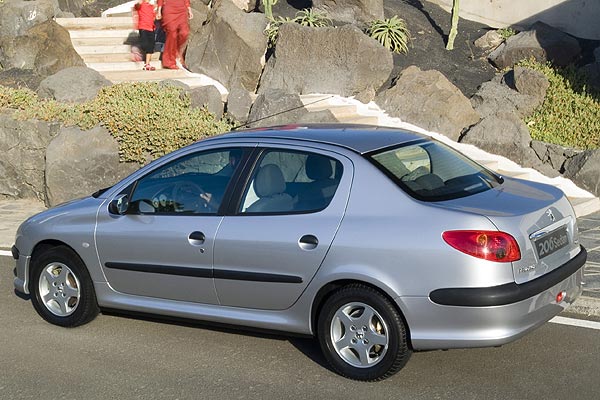 ... der Peugeot 206 Sedan, der aber in Deutschland nicht erhltlich ist