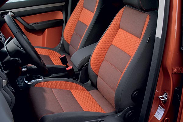 Neben der orange-grauen gibt es auch gedecktere Farbwelten