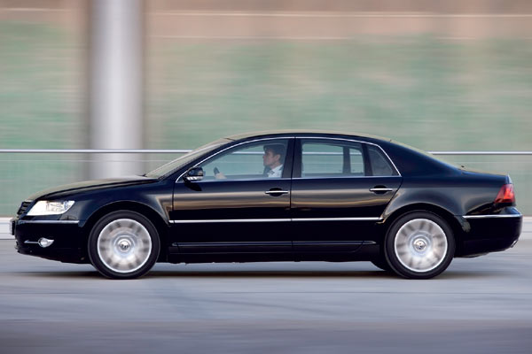 Schnere Spiegelblinker  la Audi mag man sich gewnscht haben – vergebens. Die klassisch-elegante Seitenlinie bleibt insgesamt unverndert