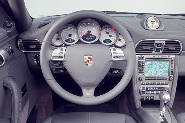 Das Interieur ist gegenber dem Coup unverndert