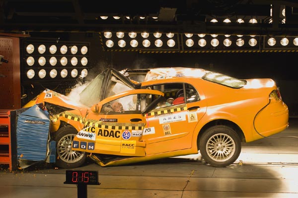 Der Crashtest wurde im ADAC-Testzentrum Landsberg nach EuroNCAP-Norm durchgefhrt