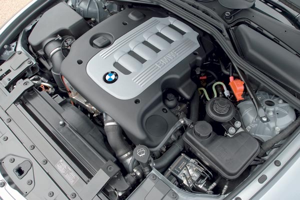 Erstmals gibt es den 6er-BMW auch als Diesel: 286 PS und 580 Nm bei nur 6,9 Liter Normverbrauch