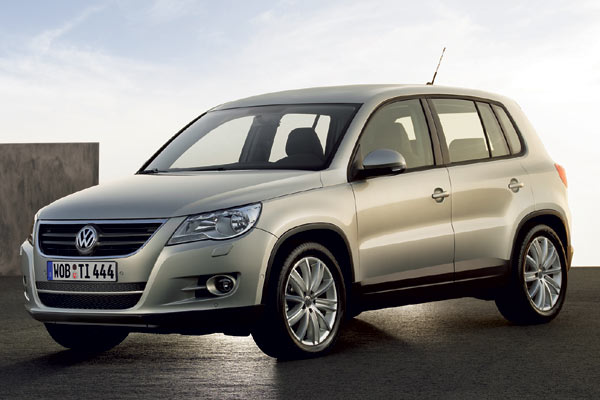 Das Design ist im besten Sinne zeit- und klassenlos, aber auch etwas langweilig. Eine Chromoptik am Khlergrill gibt es nicht, die Seitenansicht ist klasssich gerade