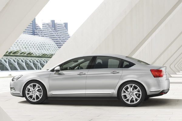 Zum Abschluss nochmal der neue C5 als Limousine. Ein deutlich grerer Erfolg als bisher scheint programmiert