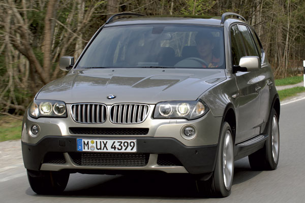 Zu den wichtigsten Wettbewerbern gehrt der lngst etablierte BMW X3, der kommende Audi Q5 und »