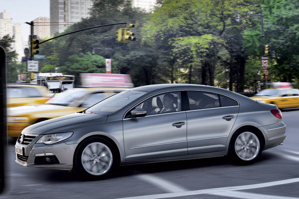 Natrlich ist der viertrige CC kein echtes Coup, sondern eine besonders chice Limousine 