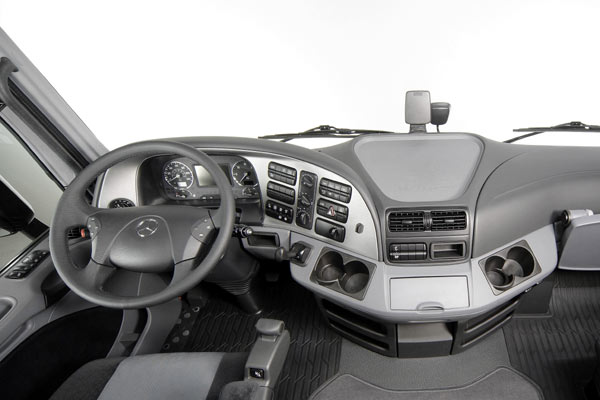 Der Fahrer-Arbeitsplatz bleibt optisch weitgehend unverndert