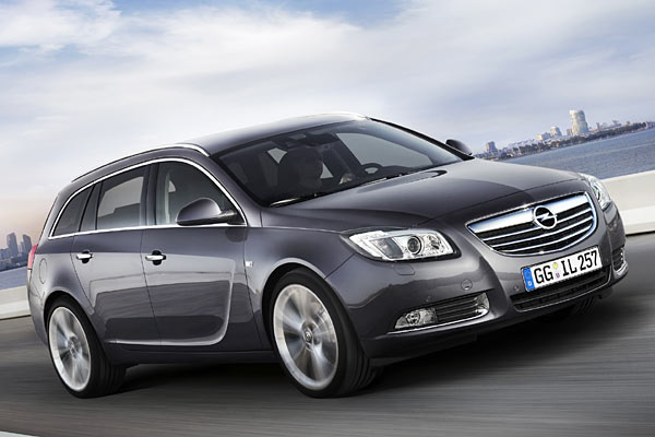 Zu den Hndlern kommt der Insignia Sports Tourer im Frhling 2009, etwa gleichzeitig mit dem »