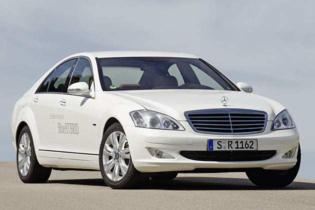 Mercedes wird im Sommer 2009 die S-Klasse als Hybrid-Modell auf den Markt bringen