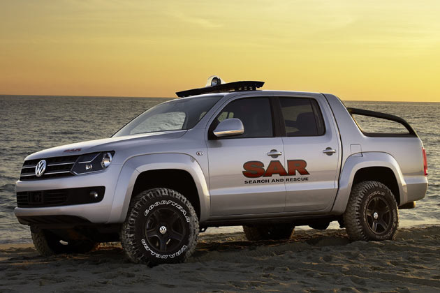 Das 5,18 Meter lange Auto wirkt sehr bullig. Schade: Tankklappe auf der falschen Seite, keine Spiegelblinker, �berfl�ssiges drittes Seitenfenster