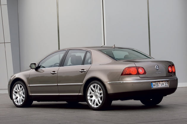 Seiten- und Hecklinie wurden nicht angetastet. Es gibt aber neue Farben und Rderdesigns