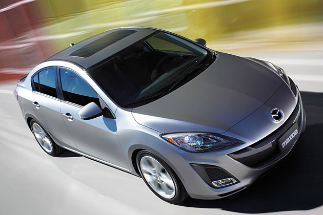 Gestatten, Mazda3, zweite Generation. Das Auto kommt zunchst als Stufenheck in den USA; der Fnftrer wird aber noch 2008 folgen
