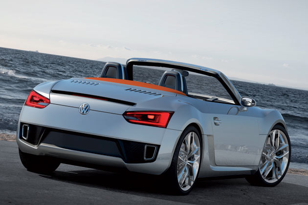 Auch das Heck ist gerade und schlank geraten. Die LED-Leuchten knnen einen Schuss Audi nicht verleugnen