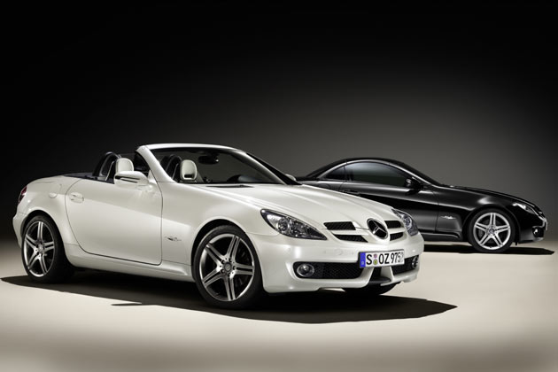 Mercedes zeigt in Genf das SLK-Sondermodell »2LOOK Edition«, das in zwei <strike>Looks</strike> Farben erhltlich ist