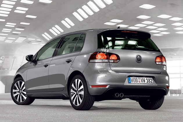 Sch�nes Auto, verbesserungsw�rdige Fotos: Der Golf GTD ist zu noch nicht bekannten Preisen ab Mai 2009 bestellbar