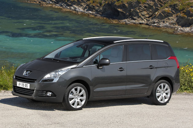 Erstmals in natura zu sehen ist der Peugeot 5008 auf der IAA im September, die Markteinfhrung drfte im Dezember erfolgen. Basispreis: Rund 23.000 Euro