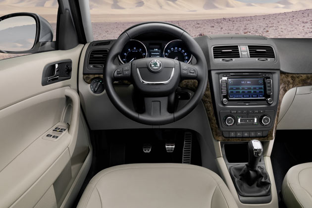 Klares Armaturenbrett im Markenstil