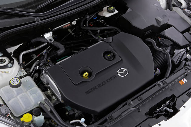 ... neuen Benziner, der auf Direkteinspritzung, aber nicht auf Downsizing setzt. 151 PS aus 2,0 Litern Hubraum und 6,8 Liter Verbrauch lauten die wesentlichen Eckdaten