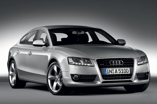 Wer mit Frontantrieb, Benzinmotor und 180 PS zufrieden ist, bekommt den A5 Sportback ab 33.650 Euro. Gnstigere Varianten werden folgen