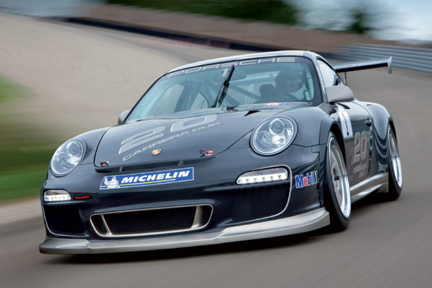 Steigerungspotenzial: Porsche 911, 911 GT3, 911 GT3 RS, GT3 Cup. Die Rennversion der Straen-Rennversion des sportlichen Elfers steht auf der IAA
