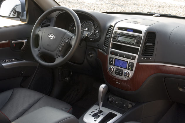 Innenraum-Bilder gibt es noch nicht. Angekndigt sind gegenber der bisherigen Version (Foto) neue Bedienelemente, Sitzbezge und eine bessere Materialanmutung