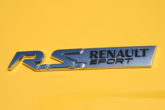 RS ist ein beliebtes Krzel auch bei Audi, Ford, koda oder Porsche. Bei Renault steht es fr Renault Sport