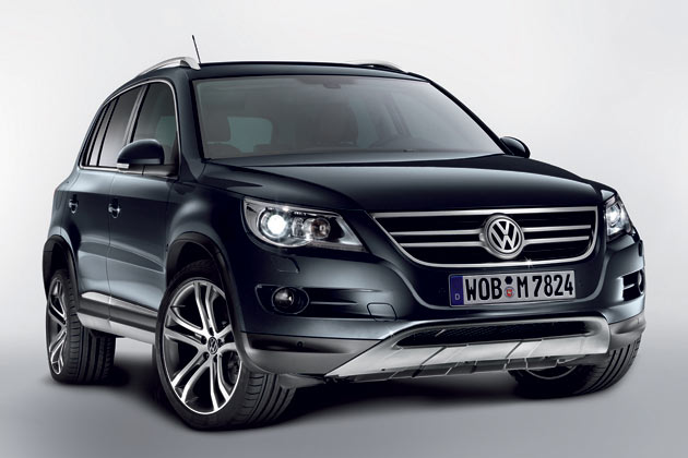 Optische Erkennungszeichen des Tiguan »Track & Avenue« sind u.a. die glanzgedrehten 19-Zoll-Rder, die Offroad-Front in Kombination mit der hellen Dachreling sowie »