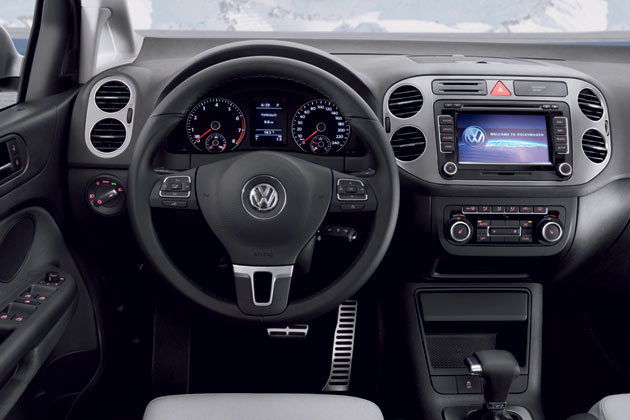 ... Pedalkappen in Alu-Optik gehren zum Serienumfang