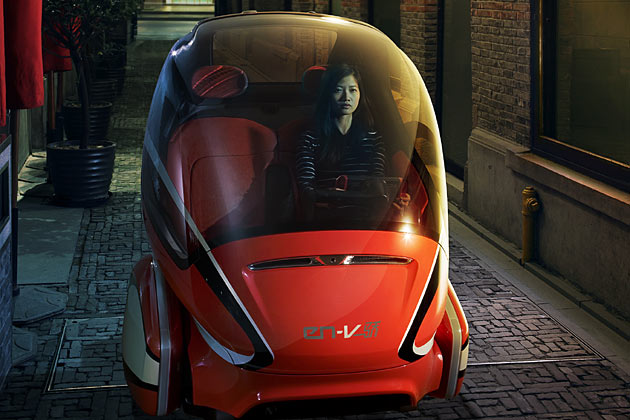 So knnte die urbane Mobilitt in der Zukunft aussehen, auch wenn die Dame am »Steuer« nicht begeistert wirkt