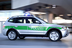 BMW: Polizei-X3 mit auffälligen Warneinrichtungen