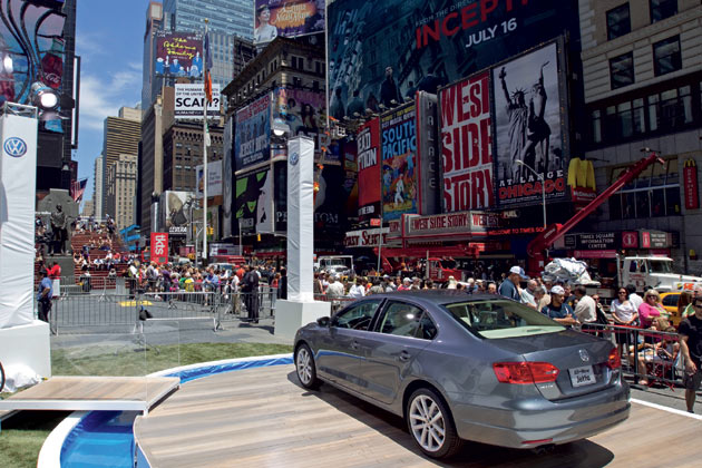 Deswegen lieber noch ein richtiges Foto: Premiere feierte der Jetta auf dem Times Square in New York City