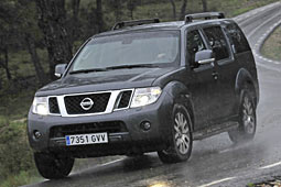 Nissan: Facelift fr Pathfinder und Navara