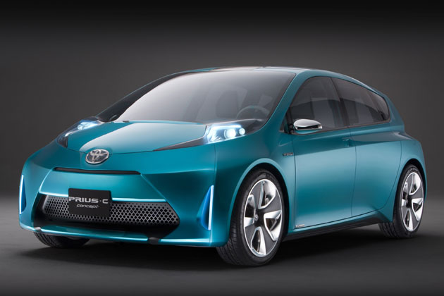 Neben dem Prius v hat Toyota auch die Studie eines Hybrid-Kleinwagens vorgestellt