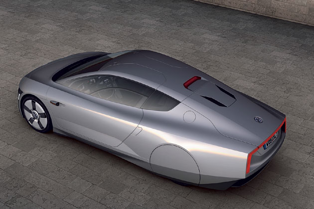 Aus aerodynamischen Grnden sind die Hinterrder komplett verkleidet. Die Aufgabe der Auenspiegel bernehmen kleine Videokameras