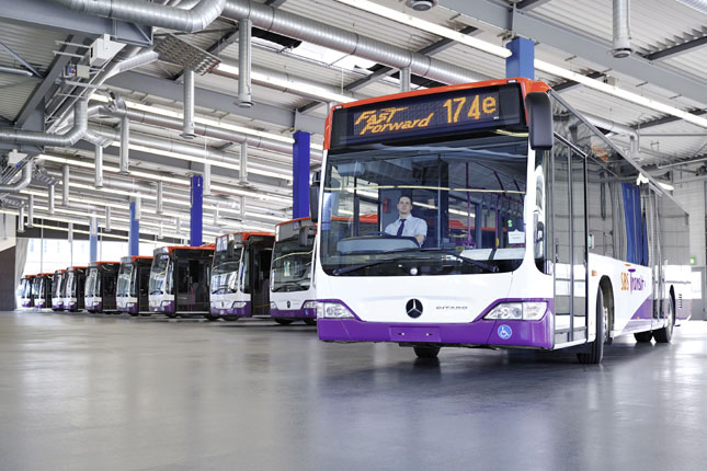 Derzeit liefert Daimler 300 Rechtslenker-Citaro nach Singapur