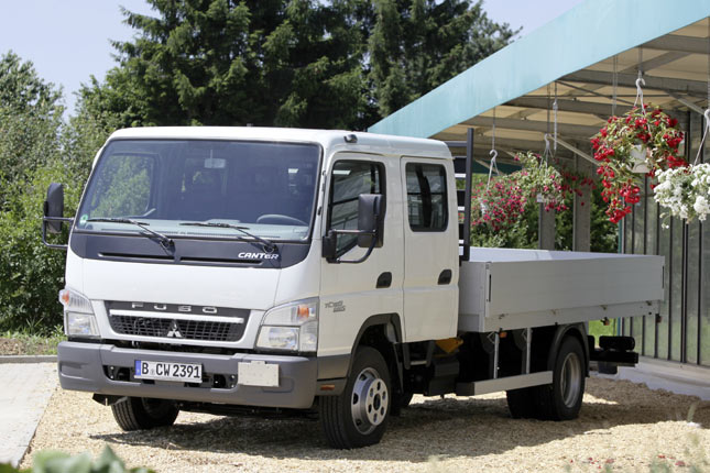 So sieht der jetzt auslaufende Vorgnger aus. Der Canter ist das weltweit meistverkaufte Daimler-Lkw-Modell