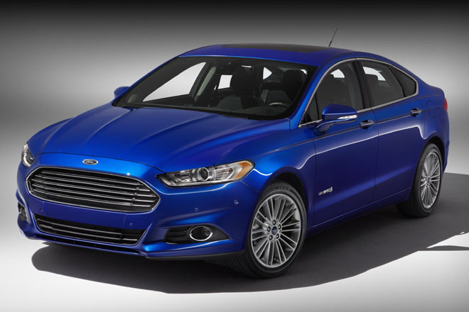 Bereits zum Marktstart Ende 2012 will Ford in den USA ein Hybrid-Modell anbieten